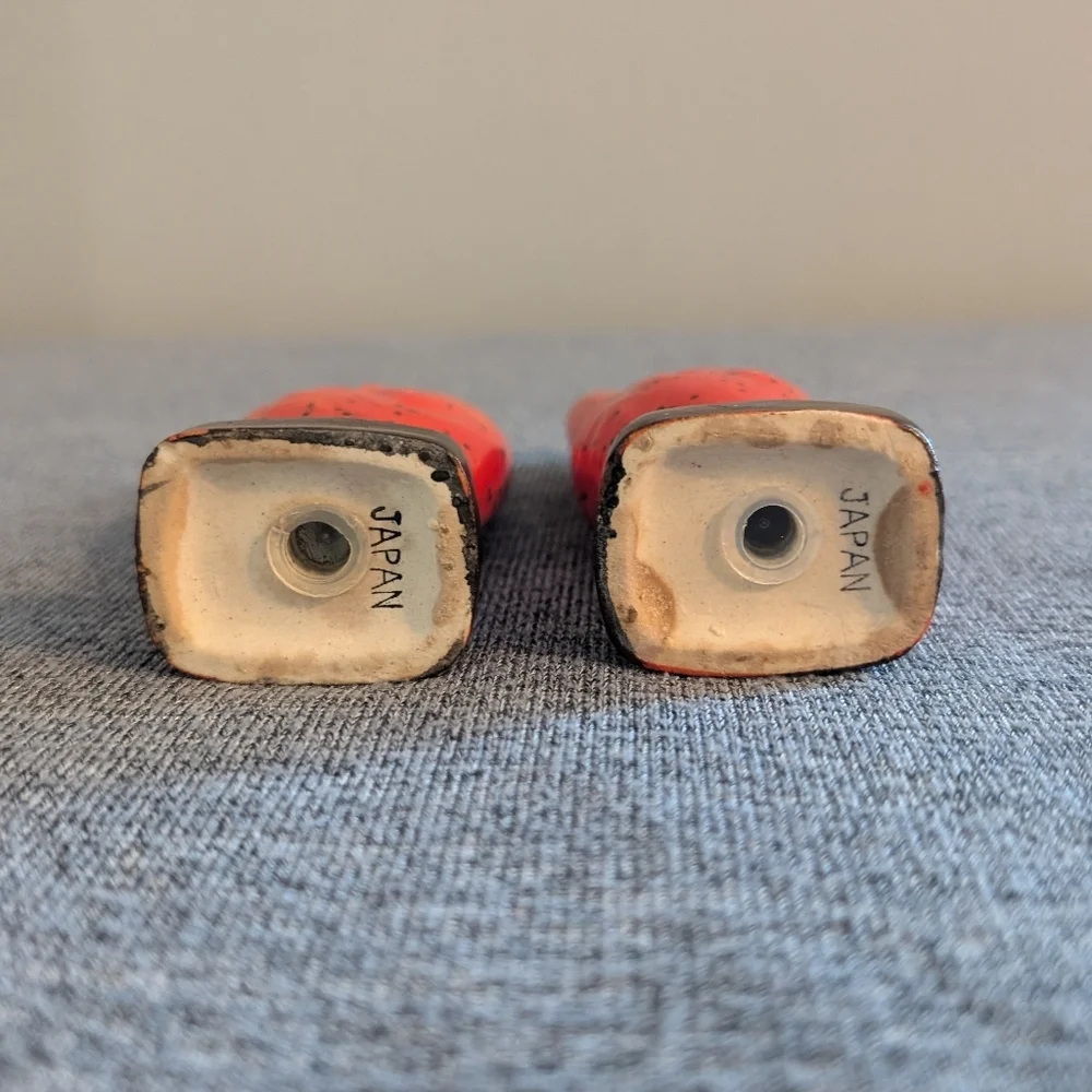 Vintage Syndey Nova Scotia Lobster Claw Salt & Pepper Shakers, Made in Japan - Picture 2 of 3